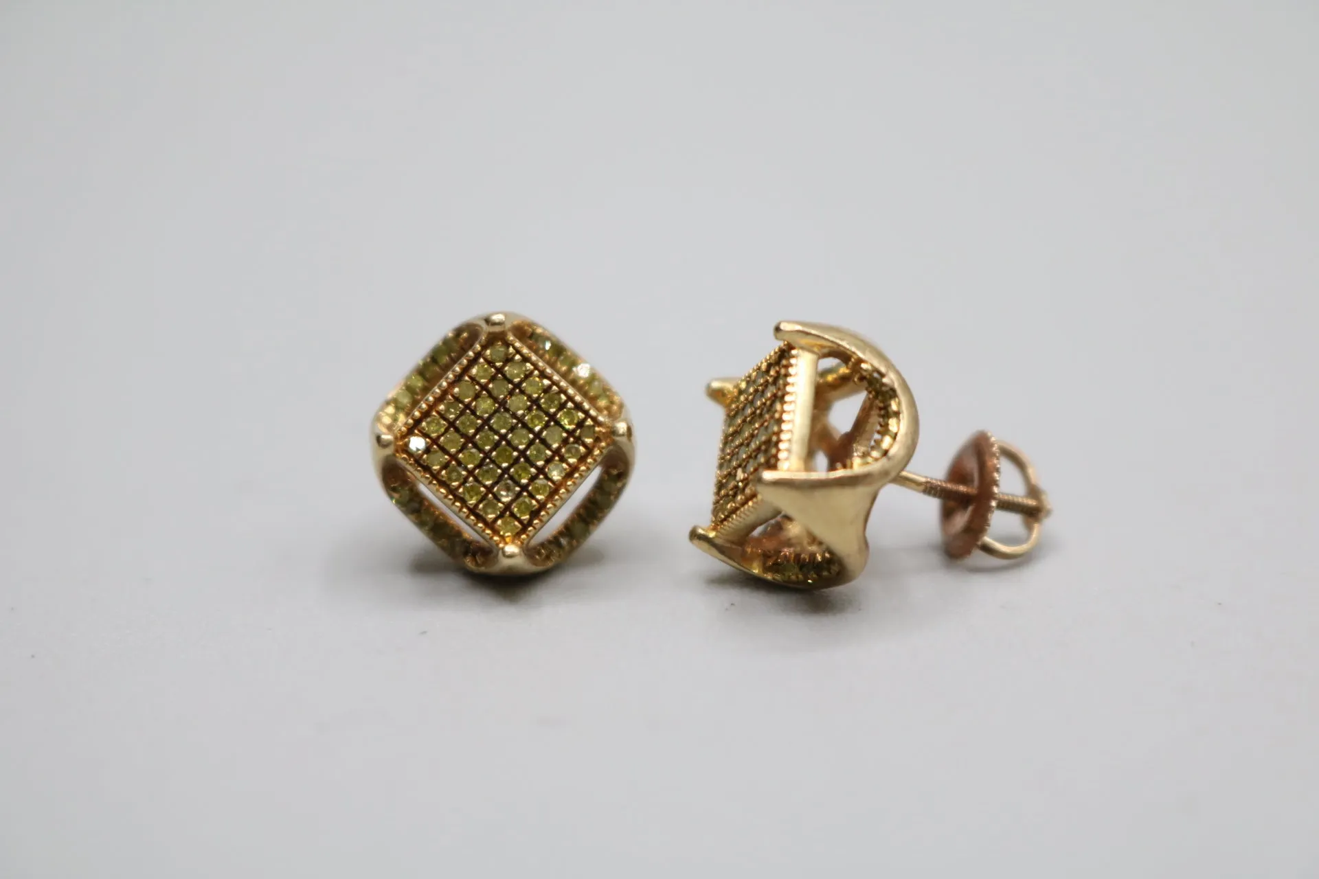 10K Yellow Gold Diamond Stud Earrings (0.56 CTW)