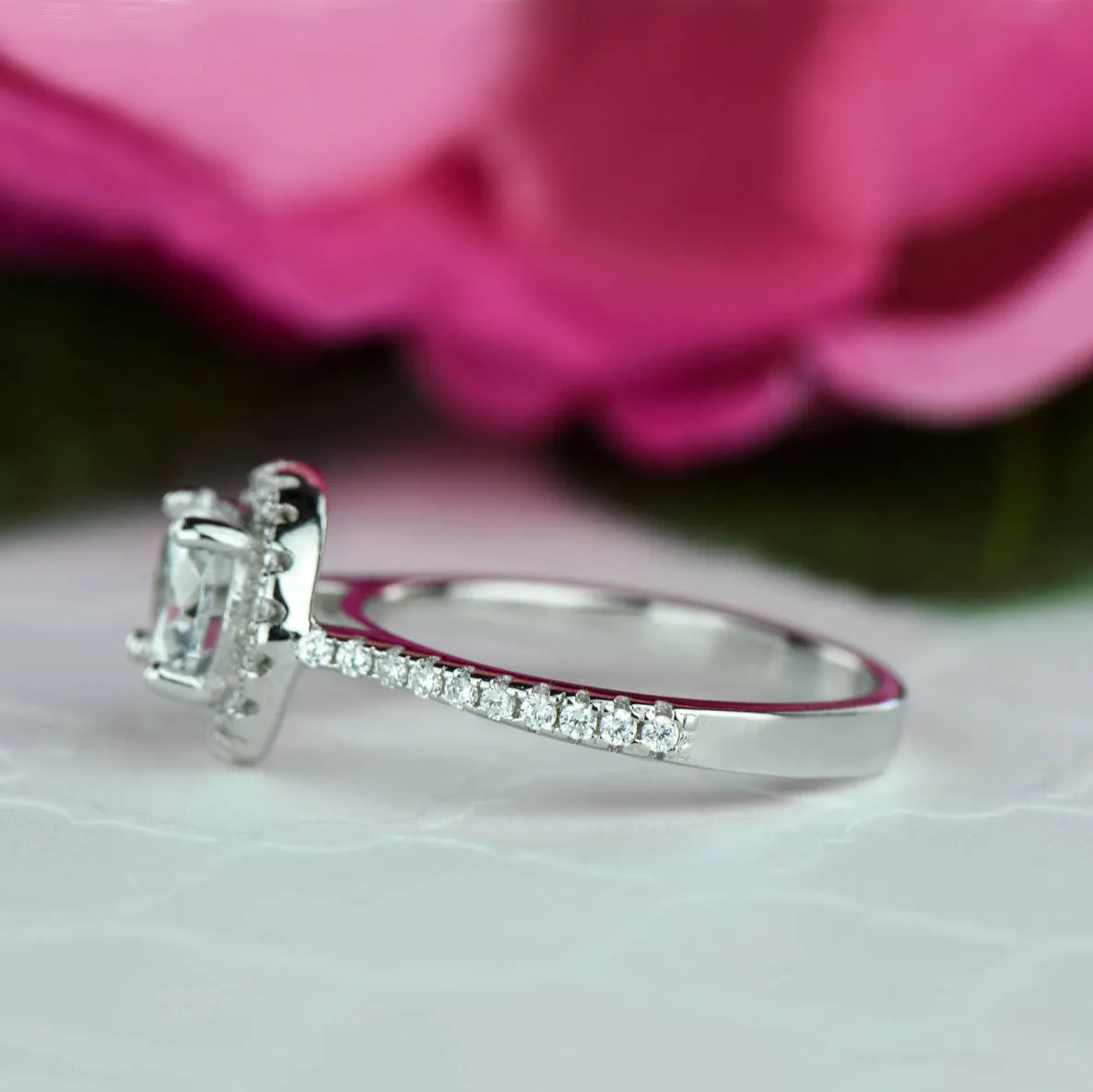 1.5 ctw Classic Round Halo Ring