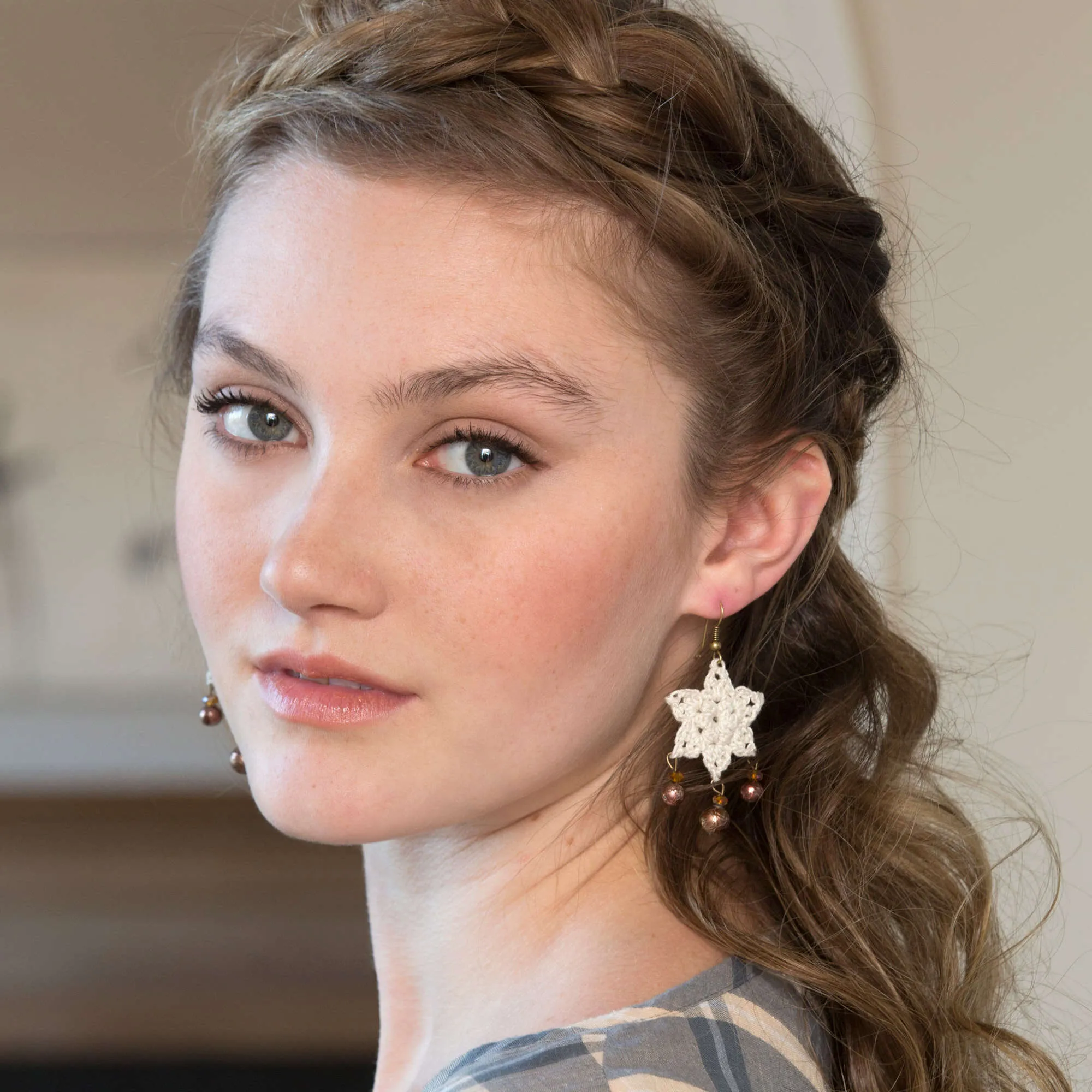 Aunt Lydia's Crochet Dangling Flower Earrings