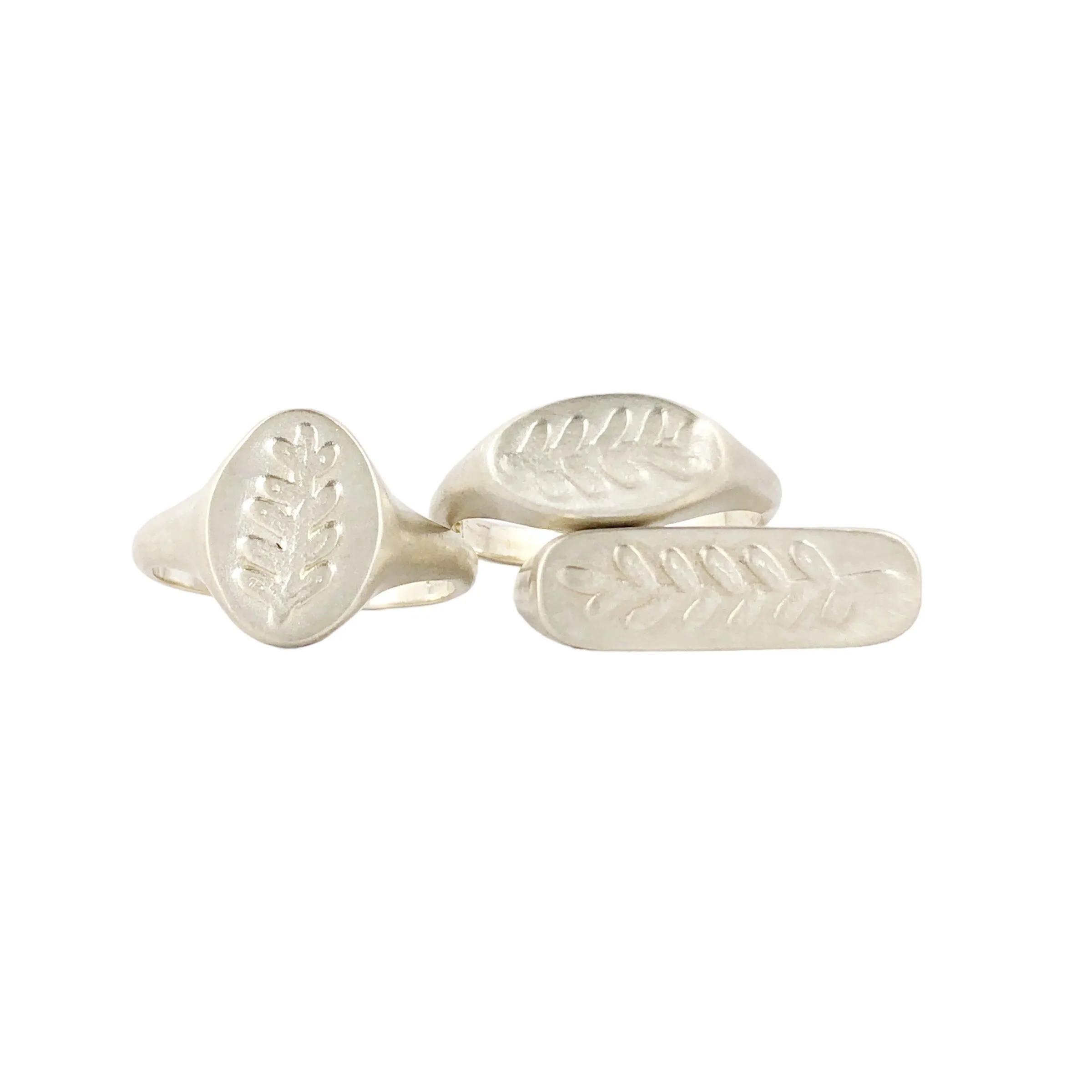 Canyon Feather Signet Ring - Milly Thomas