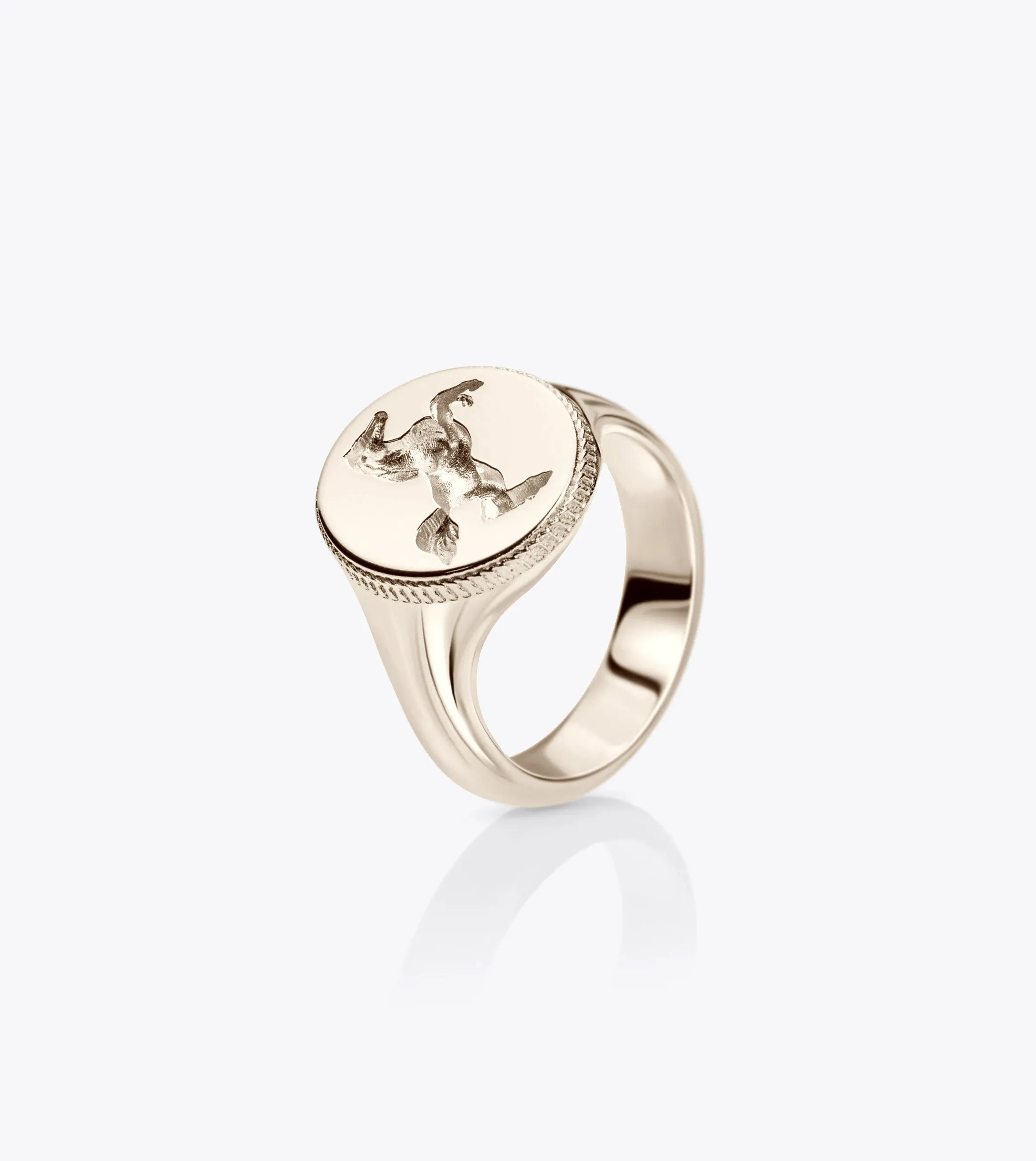 Howlet Steed Signet 9ct Yellow Gold