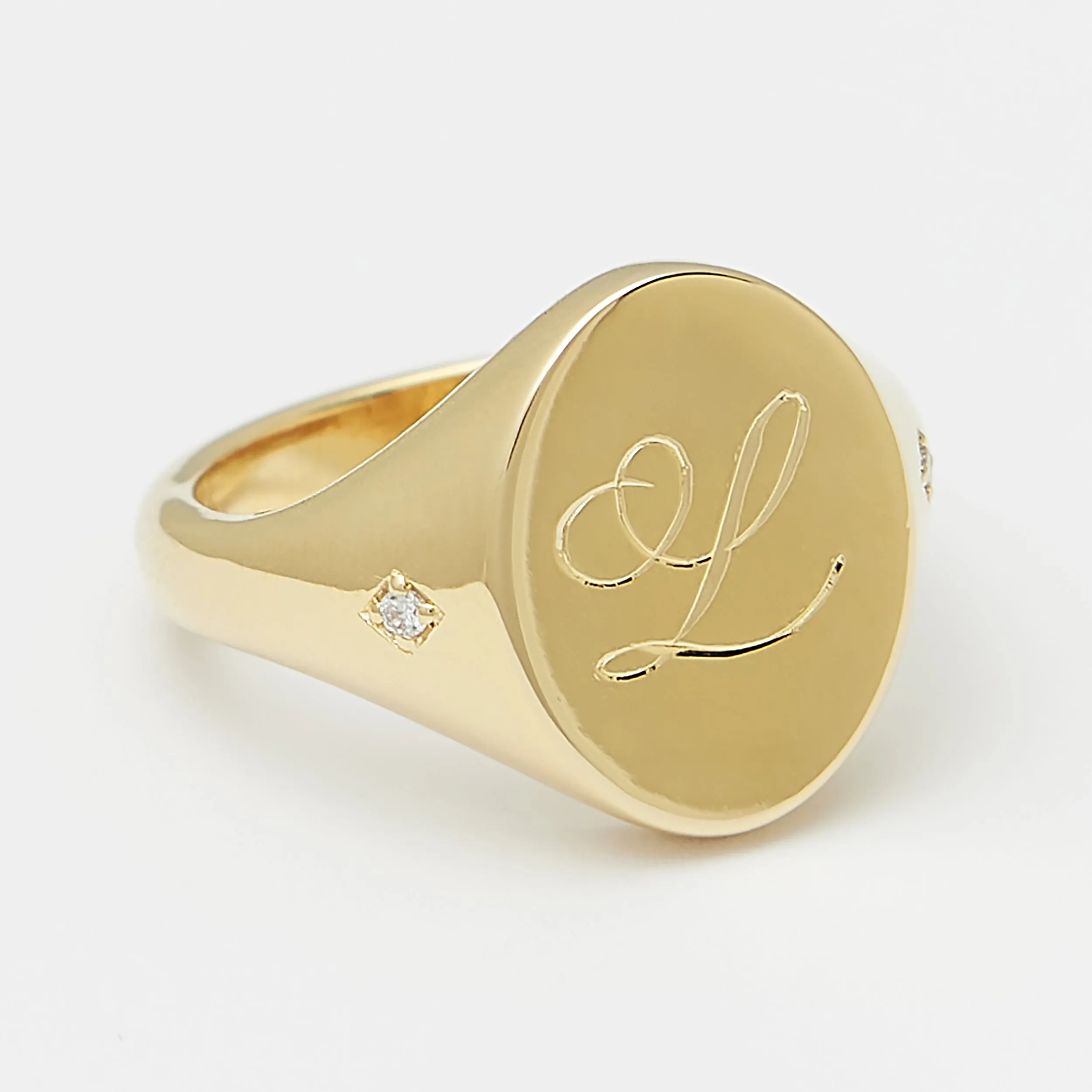 Kazra Signet Ring in Gold