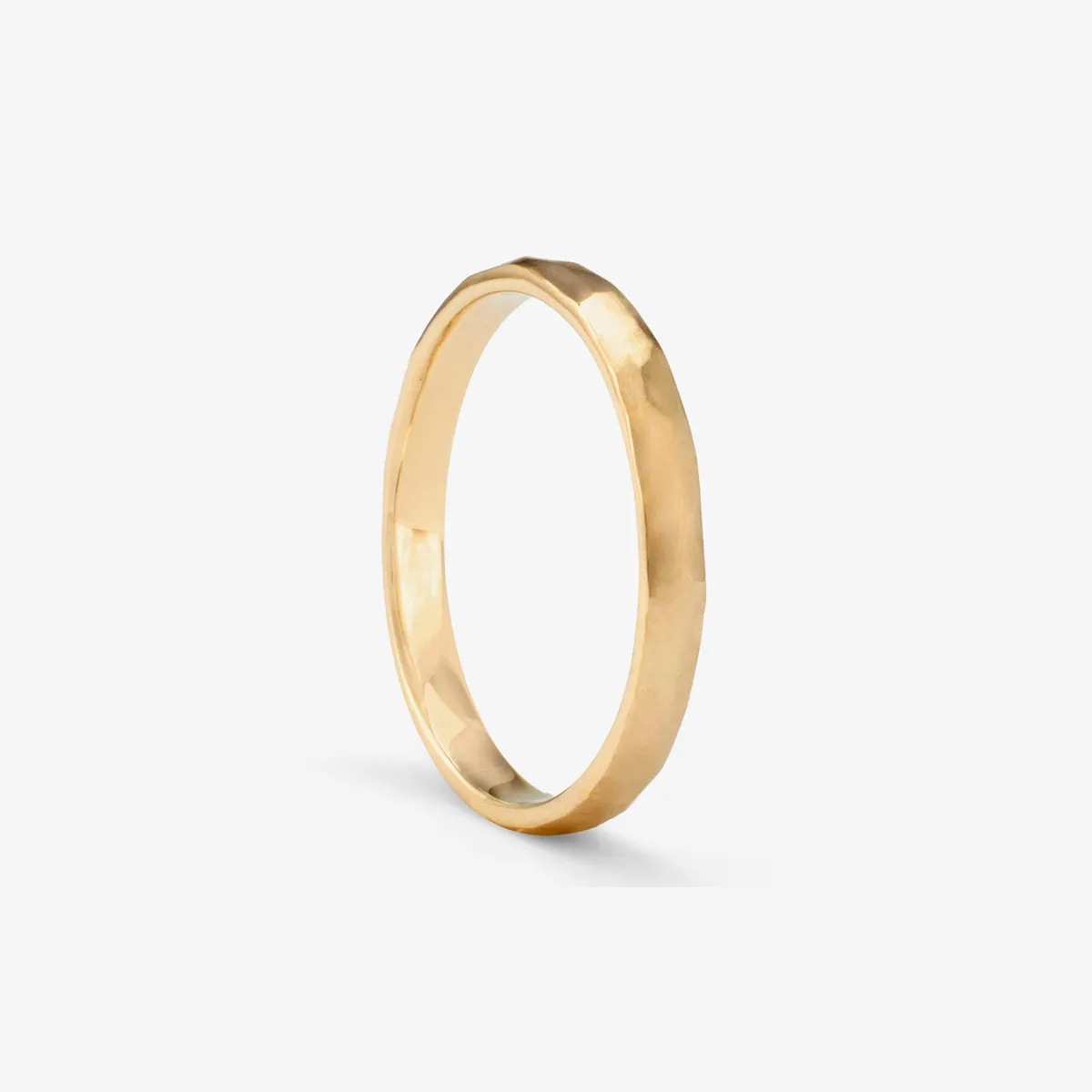 R3502 | 2.3mm Faceted Band