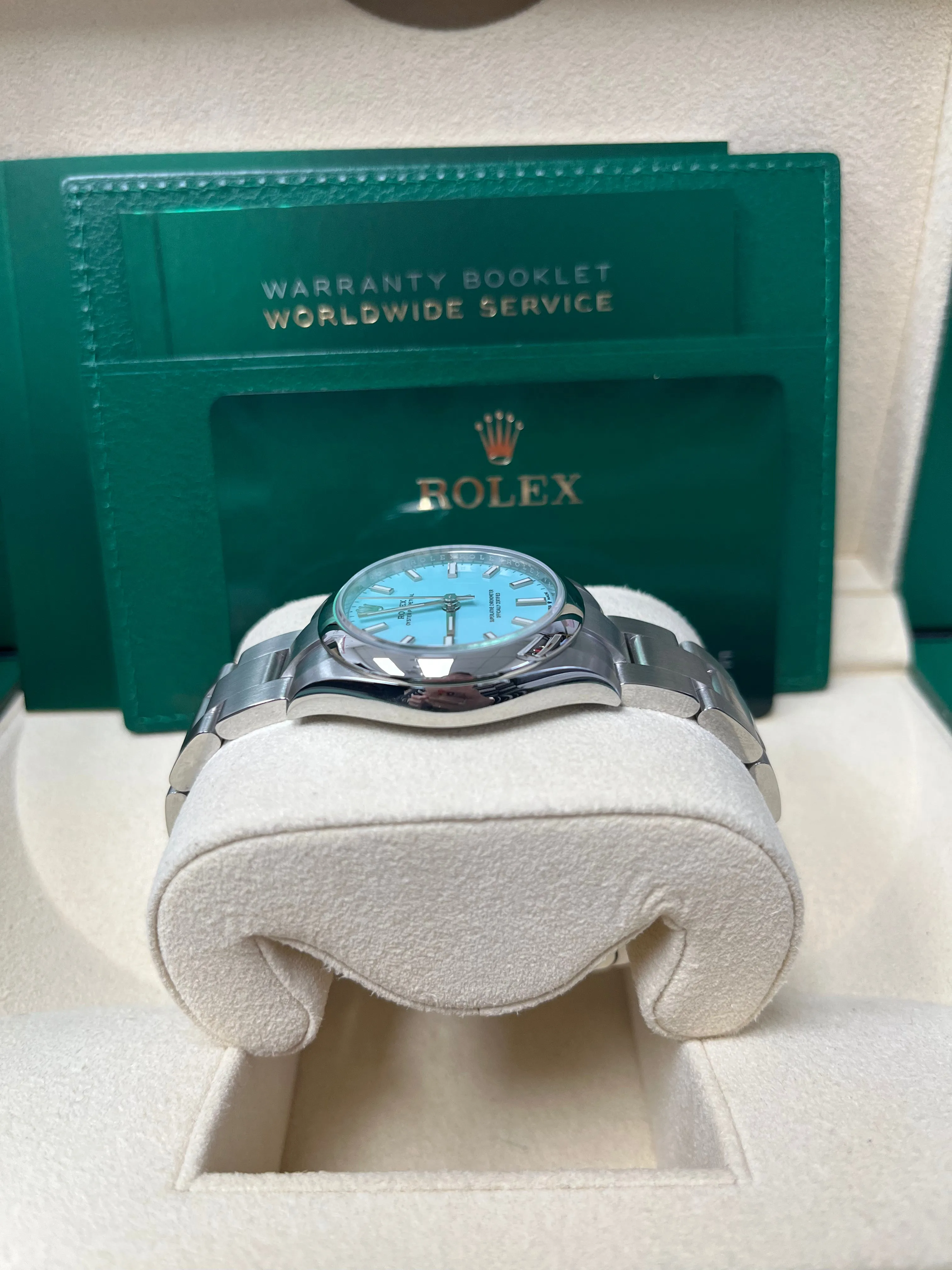 Rolex Oyster Perpetual 31 Domed Bezel Turquoise Blue Index Dial Oyster Bracelet 277200