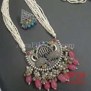 Samika Oxidized Silver Pearl Necklace with Pendant