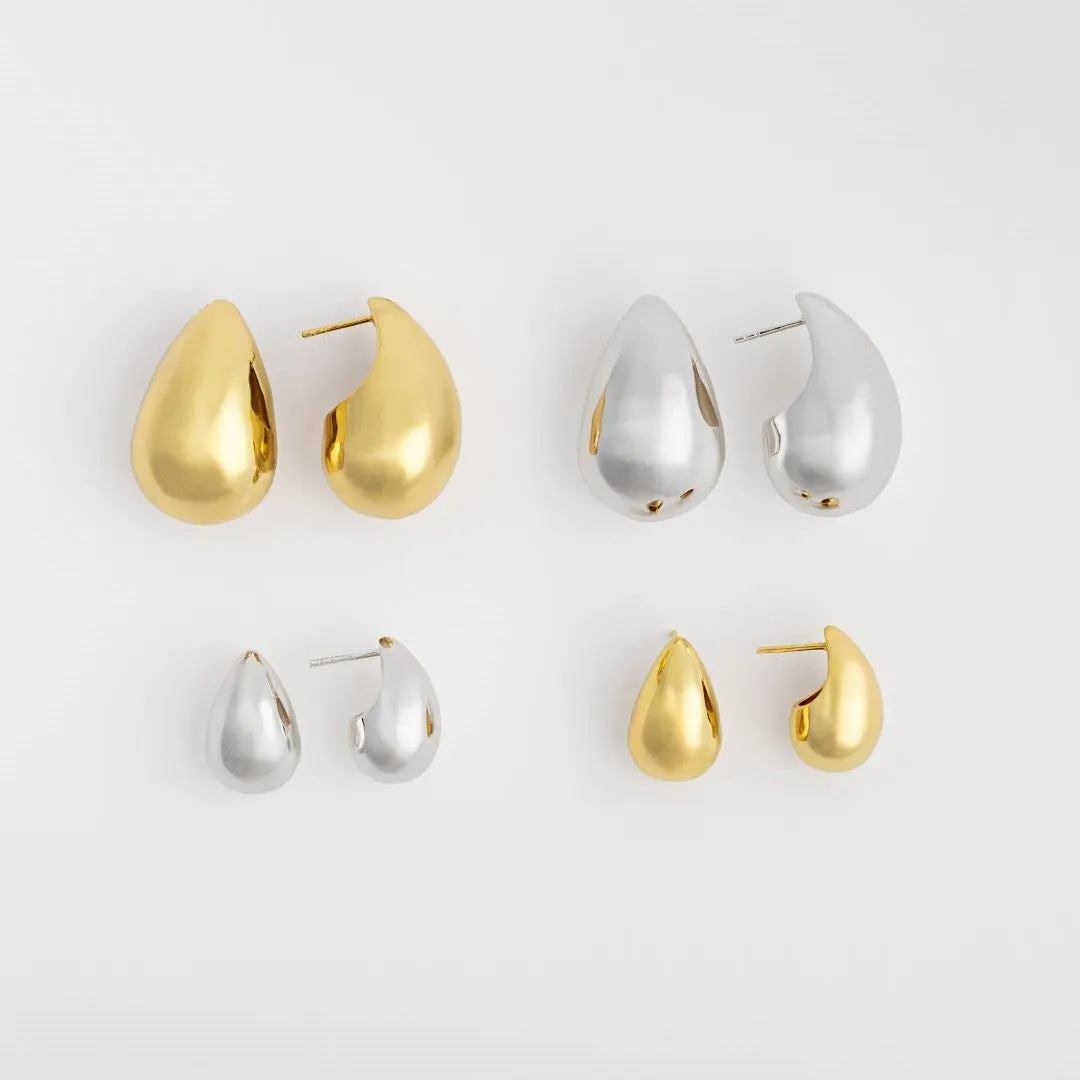 Teardrop Classic Gold 20mm Stud Earrings